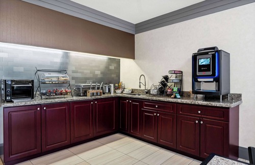 Cochrane Hotel | Best Western Swan Castle Inn