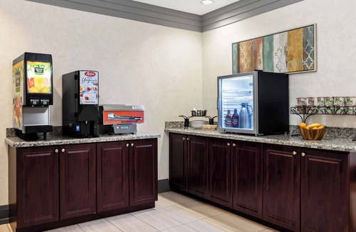 Cochrane Hotel | Best Western Swan Castle Inn