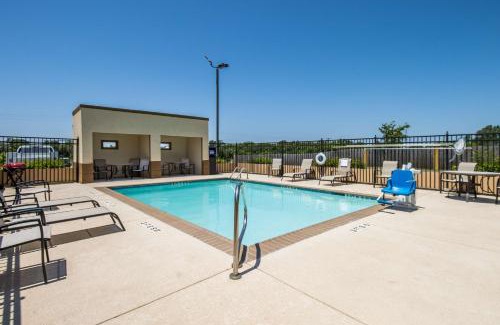 Temple Hotel | Best Western Temple Inn & Suites