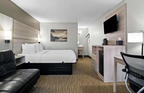 Joplin Hotel | Best Western The Oasis at Joplin