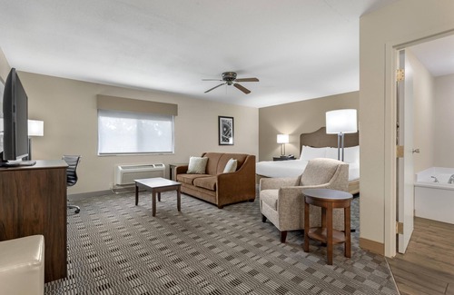 Grove Hotel | Best Western Timberridge Inn