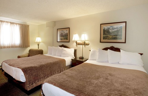 Wheatland Hotel | Best Western Torchlite