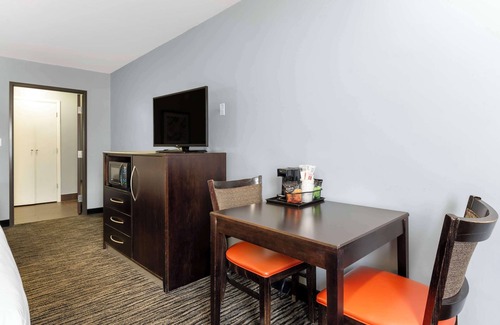 Valparaiso Hotel | Best Western University Inn At Valparaiso