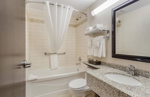 Wainwright Hotel | Best Western Wainwright Inn & Suites