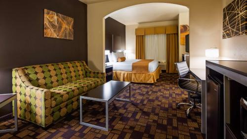North San Antonio - SAT Hotel | Best Western Windsor Pointe Hotel & Suites-Frost Bank Center