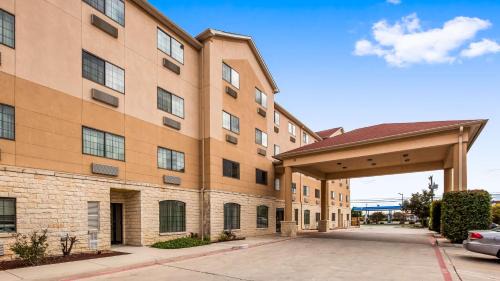 North San Antonio - SAT Hotel | Best Western Windsor Pointe Hotel & Suites-Frost Bank Center