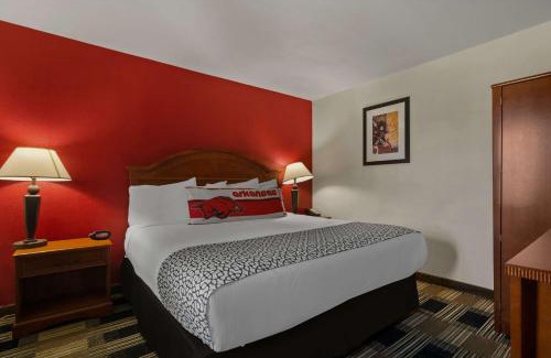 Fayetteville Hotel | Best Western Windsor Suites
