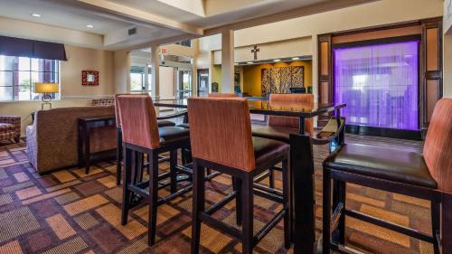Lubbock Hotel | Best Windsor Inn