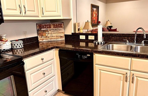 Tyler Apartment | Beststays@Sunrise Ruby a Duplex, Pet Friendly,Work Crews family nursesnn@‘