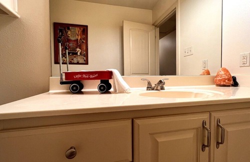 Tyler Apartment | Beststays@Sunrise Ruby a Duplex, Pet Friendly,Work Crews family nursesnn@‘