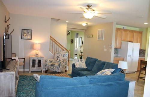 Millville House | Bethany Beach: Family friendly Bishop's Landing community with pond view!
