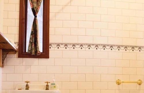 Bethany Bed & Breakfast | Bethany cottages; Cellar Cottage