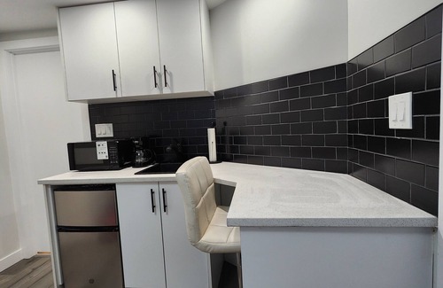 Edmonton Apartment | Bethel Cozy Studio