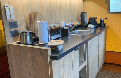 Waitakere House | Bethells Beach Glamping RetreatnPerfect for couples to escape!