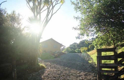 Waitakere Other | Bethells Luxury Retreat - Auckland Glamping