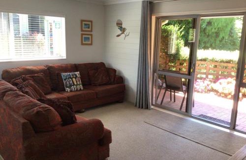 Tauriko Apartment | Bethlehem Garden Retreat