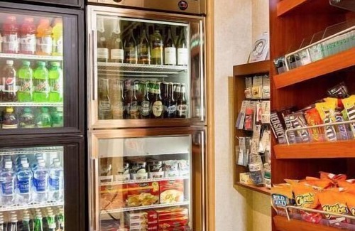 Barracks Road House | Better Choice For Your Vacation! Near Virginia Discovery Museum, w/Outdoor Pool