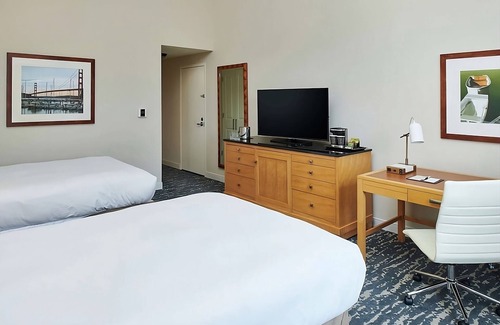 Berkeley Hotel | Better Choice for your Vacation! Onsite Bike Rental, Balcony, Pets Allowed, Pool