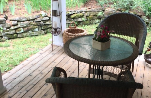 Winthrop Apartment | Better than a Hotel or Motel room. This lakefront studio is in a great location.