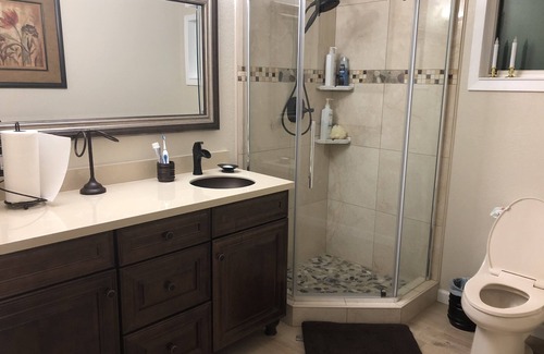 East San Mateo House | Better Than Hotel Private Entrance to quiet private Master bedroom-self ck in