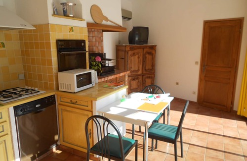 Roquefort-les-Pins Villa | Between Monaco and Cannes 2-room villa with private pool in a quiet area