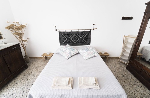 Cuglieri House | Between Seas and BetweenMonti - House for 6 with fabulous veranda on terrace