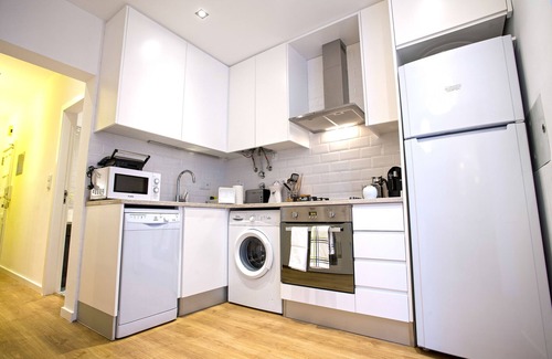 Sacramento Apartment | Between the Carmo and the Trinity