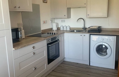Beddgelert House | Beudy Bach is a small cottage at the foot of Moel Hebog.
