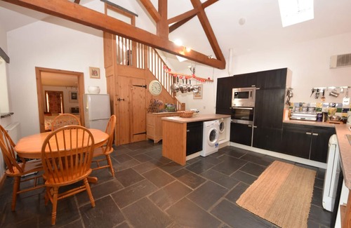 Brynrefail Cottage | BEUDY MAWR, pet friendly, character holiday cottage in Y Felinheli