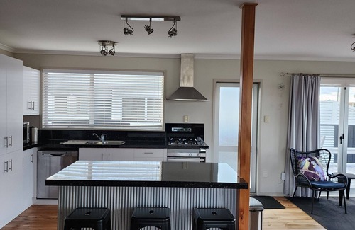 Whangamata House | Beverley Tce - Fully Fenced -1 min walk to shops and 4 mins to beach.
