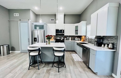 Biggs Field House | Beverly Home Charming 3-bedroom house with fitness room and AC in lovely El Paso
