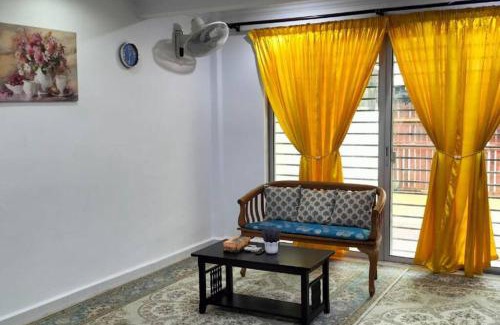 Shah Alam House | Beyond Homestay, Shah Alam