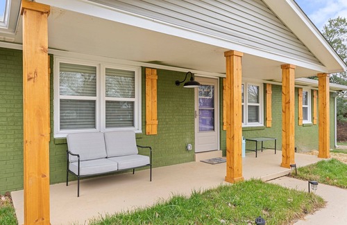 Bowling Green House | BG's Blue Beach Resort- 4BR/3BA