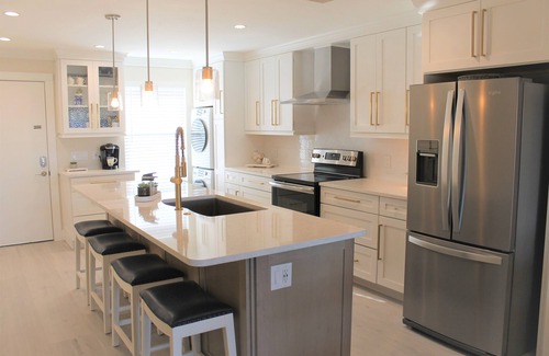 Boca Grande Condo | BGN 2 - openings May& June! ! Discounted rates. Back door leads to dock.