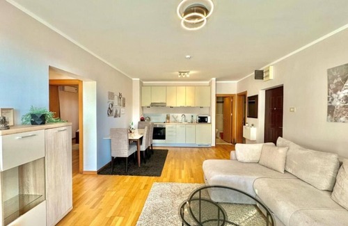Przno Apartment | BH One bedroom Apartment - shared pool