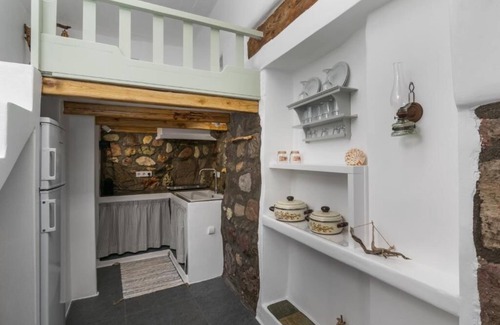Tripiti House | BH031 - C - House Milos