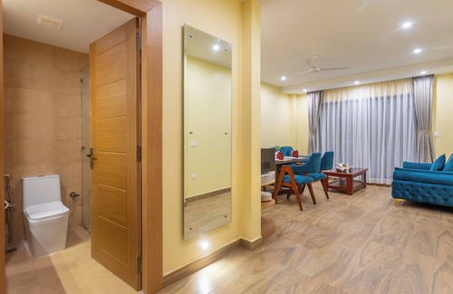 Mustang Hotel | Bhairahawa Garden Resort