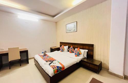 Hauz Khas Village Hotel | Bharat Vandana - near yashobhoomi
