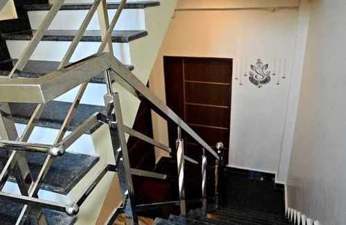 Varanasi Resort | Bholashankara Vasavi Annapurna Satram