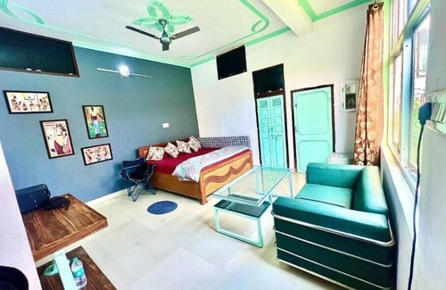 Amer Apartment | Bhoora House executive AC Room with Kitchen