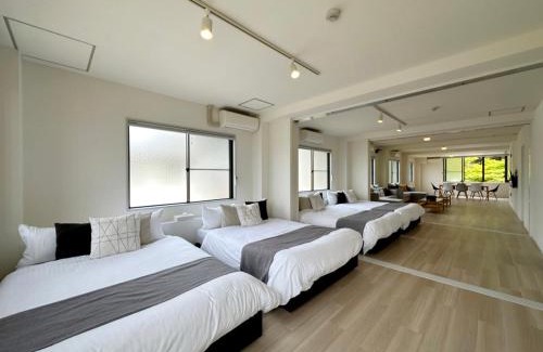 Hatsukaichi Apartment | bHOTEL Kaniwasou 201 2BR Apt, Near Itsukushima Shrine, For 12 Ppl