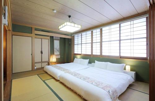 Hatsukaichi Apartment | bHOTEL Kaniwasou 301 Minute walk from Miyajima Pier for 11ppl