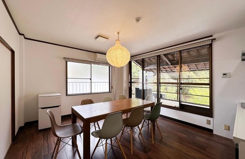 Hatsukaichi Apartment | bHOTEL Kaniwasou 301 Minute walk from Miyajima Pier for 11ppl
