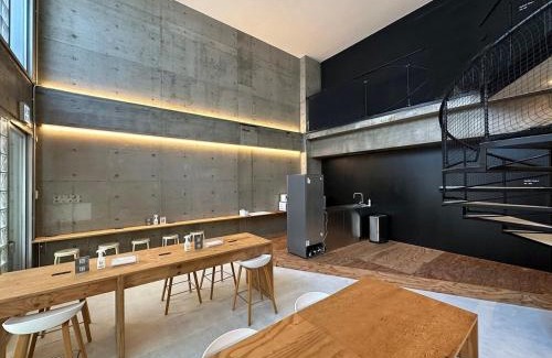Hiroshima City Centre House | bHOTEL New Small Hotel - Hondori shopping arcade