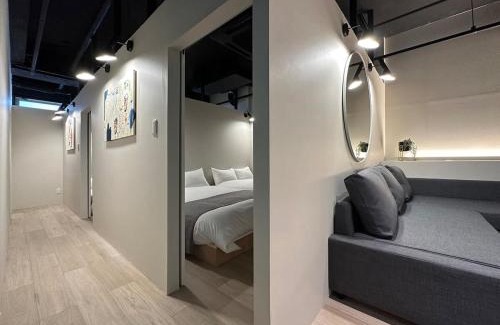 Hiroshima City Centre House | bHOTEL New Small Hotel - Hondori shopping arcade