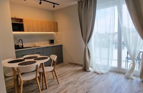 Srodmiescie Apartment | Biała Kamienica 54- Piotrkowska, Manufaktura, ZOO, prywatny parking