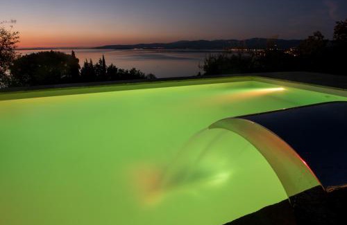 San Feliciano Villa | Bianca la Luna amazing villa lakeside view