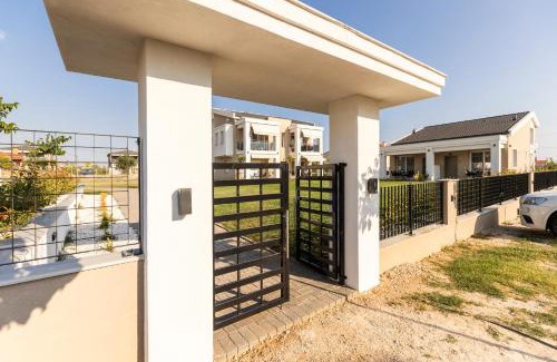 Kalyves Polygyrou Apartment | Bianco Mare Studios-Apartments
