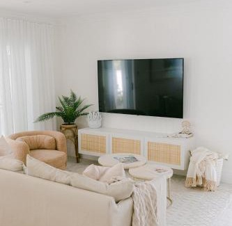 Shoal Bay House | Bianco on Shoal - Luxe Beach house in Shoal Bay