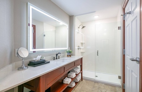 Mackinac Island Hotel | Bicycle Street Inn and Suites